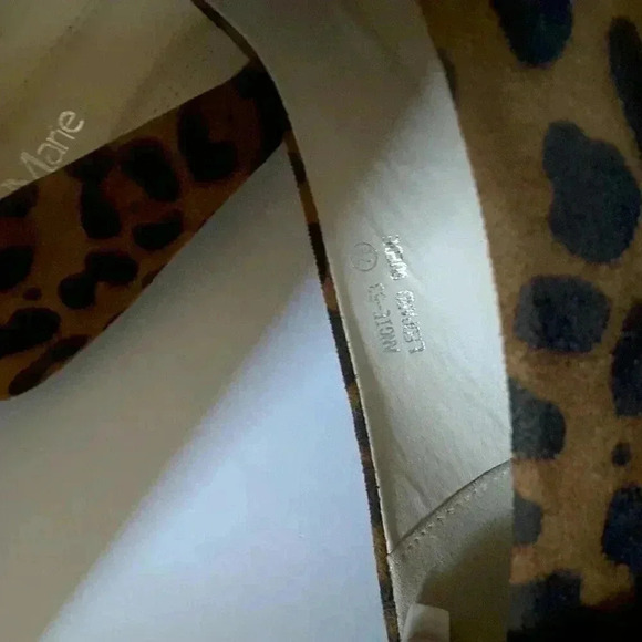 Bella Marie Leopard suede flats 7.5 - Picture 4 of 9